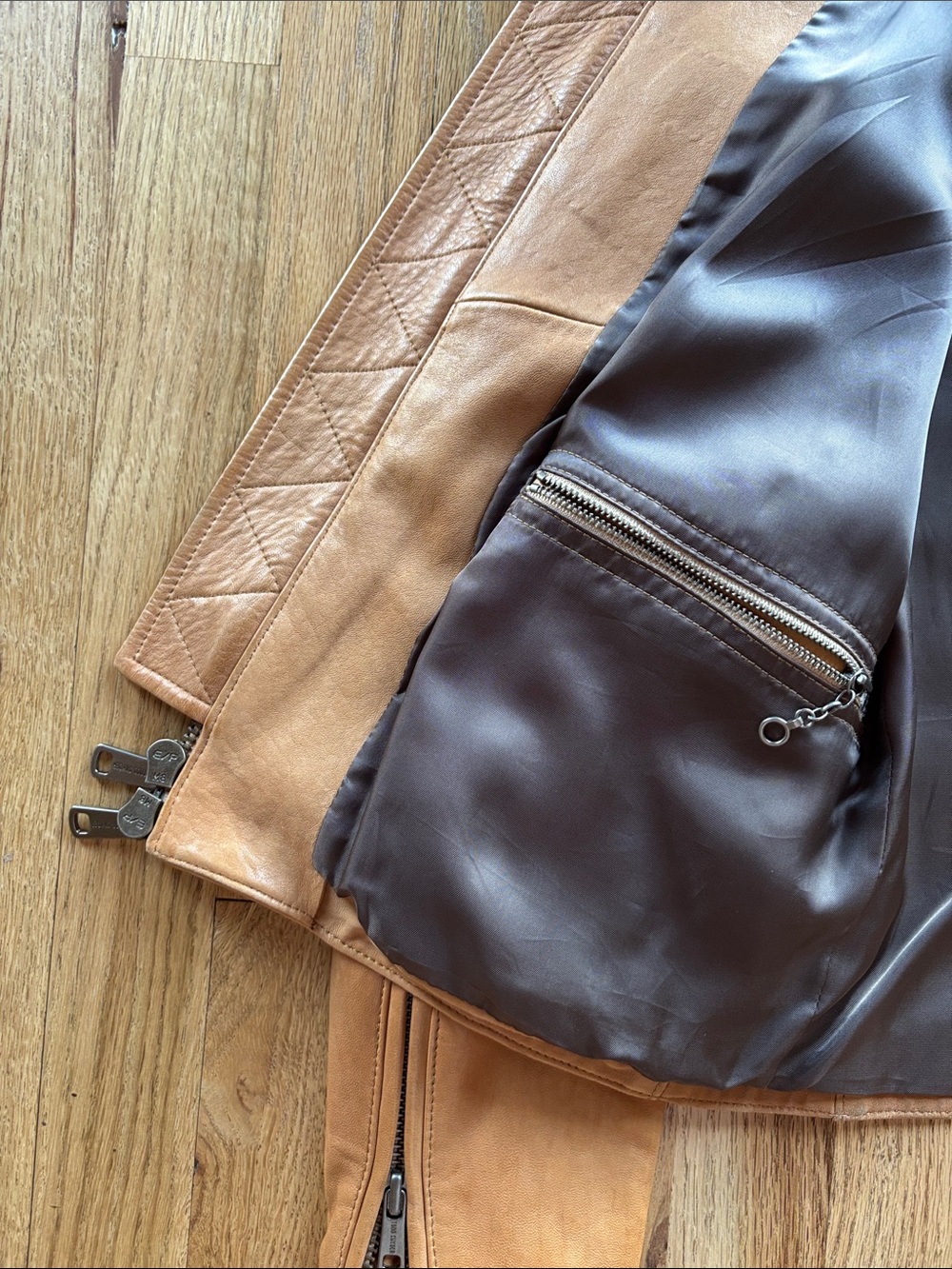 Cafe Racer Jacket - Picture 5 of 8